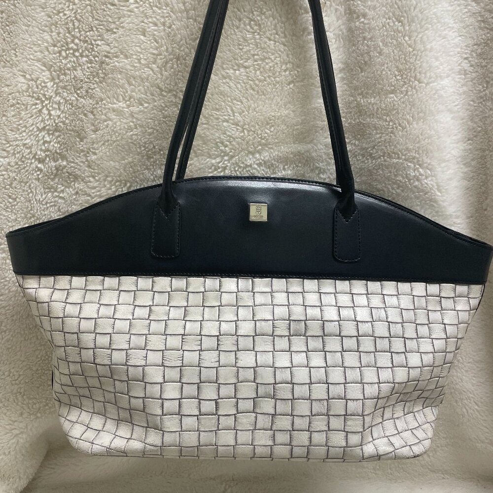 Beautiful, Sophisticated Black/Cream 2-toned Leather Woven Textured Purse by Kem